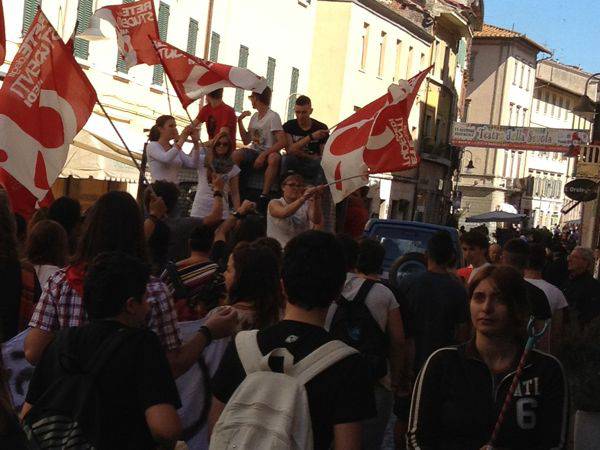 Anche a Grosseto gli studenti scendono in piazza per il diritto allo studio