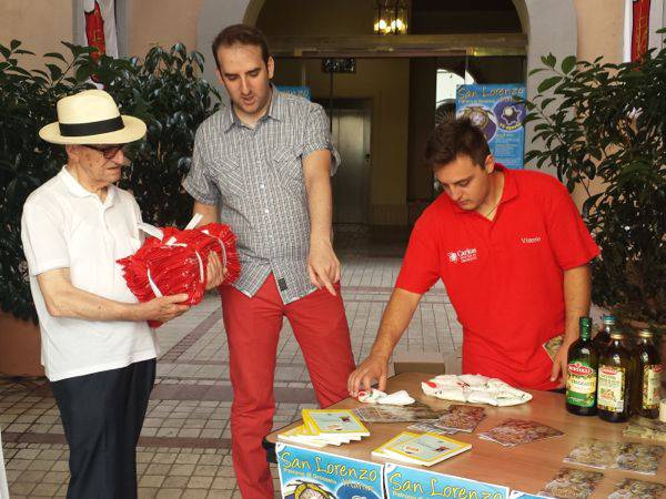 Partita la raccolta di San Lorenzo: già riempiti 16 scatoloni di prodotti alimentari