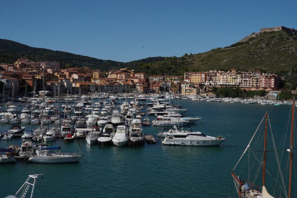 Progetto Ex Cirio, gli ambientalisti: «Attenzione o Porto Ercole cambierà completamente aspetto»
