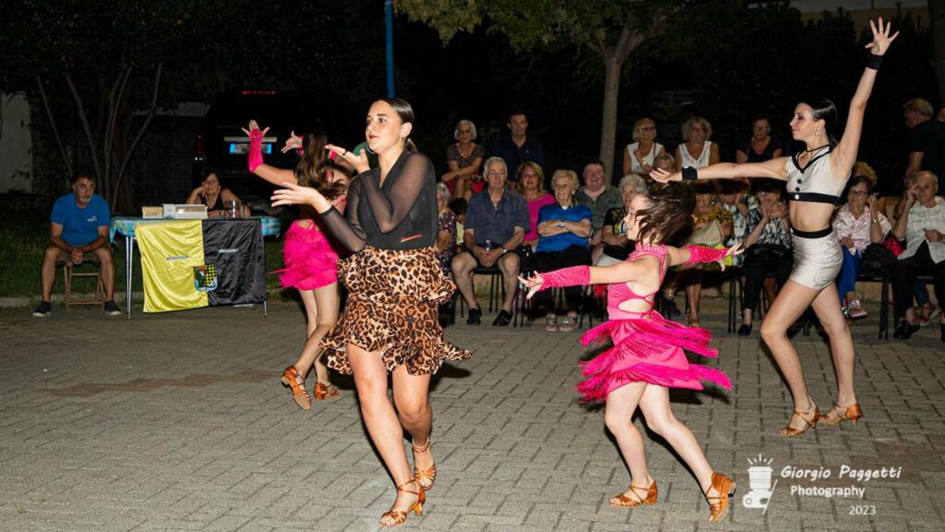 “Cassarello che talento”: grande festa nel rione tra musica e balli. LE FOTO