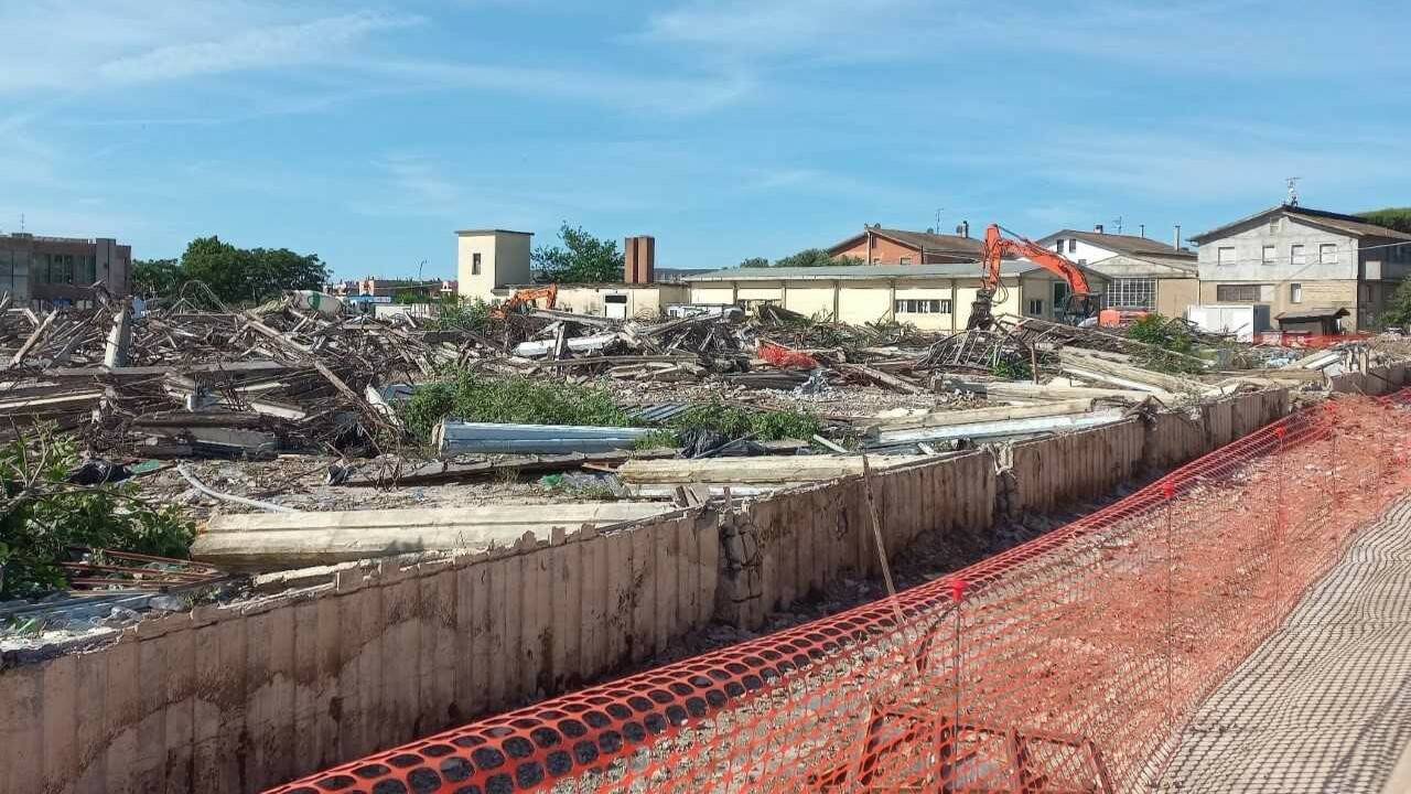 Demolizione ex Paoletti 2024